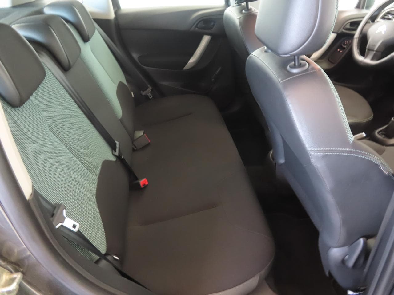2016 Citroen C3 - 13