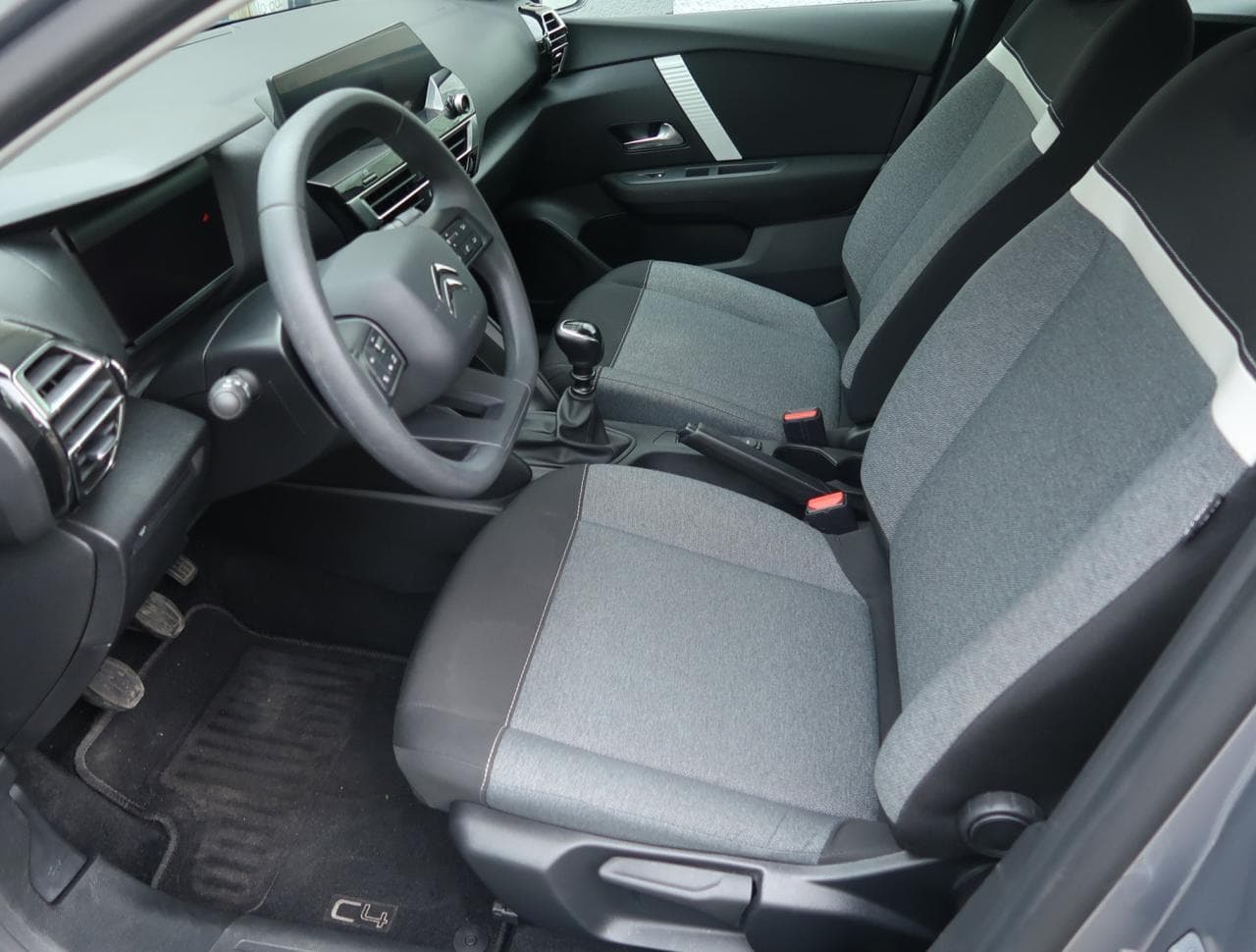 2021 Citroen C4 - 16