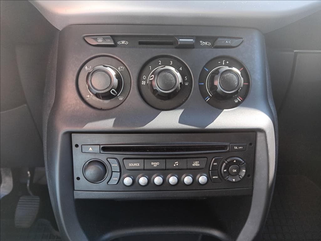 2010 Citroen C3 - 12