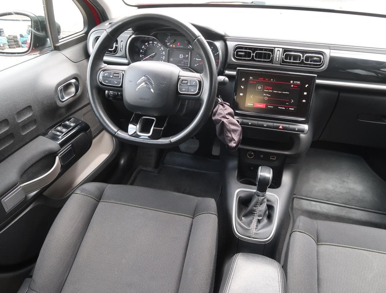 2017 Citroen C3 - 9