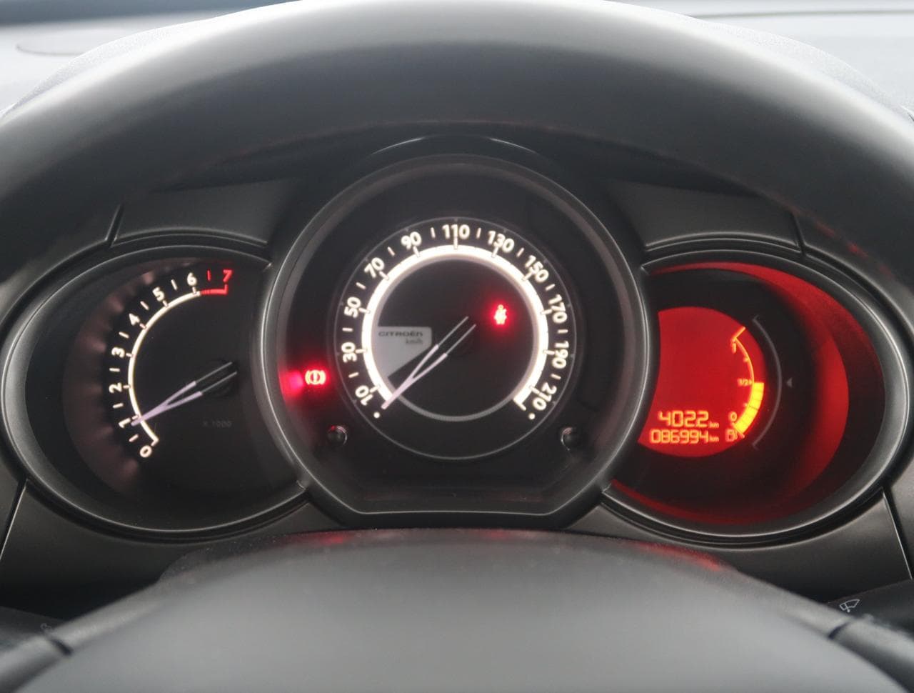 2016 Citroen C3 - 19