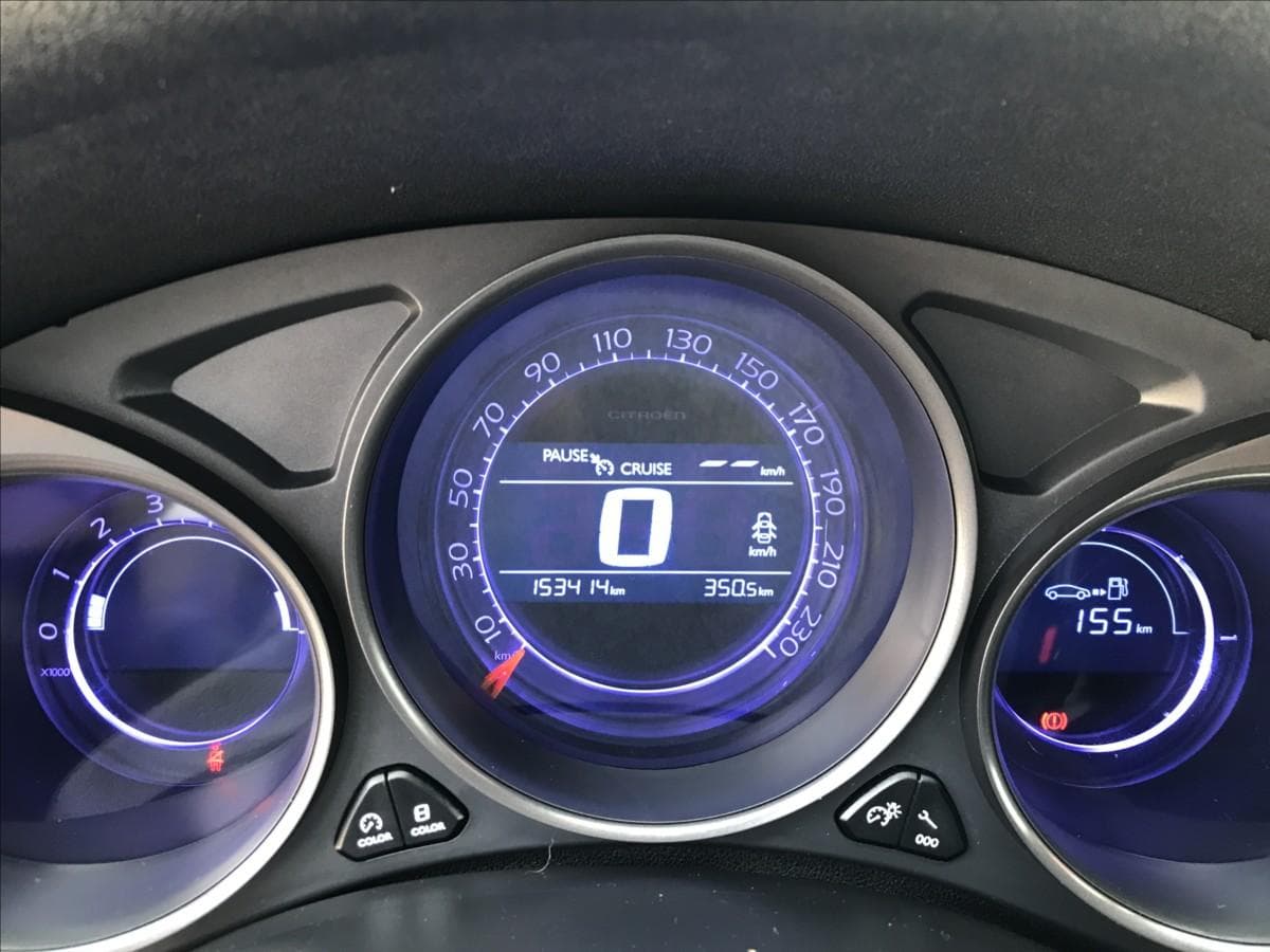 2015 Citroen C4 - 11