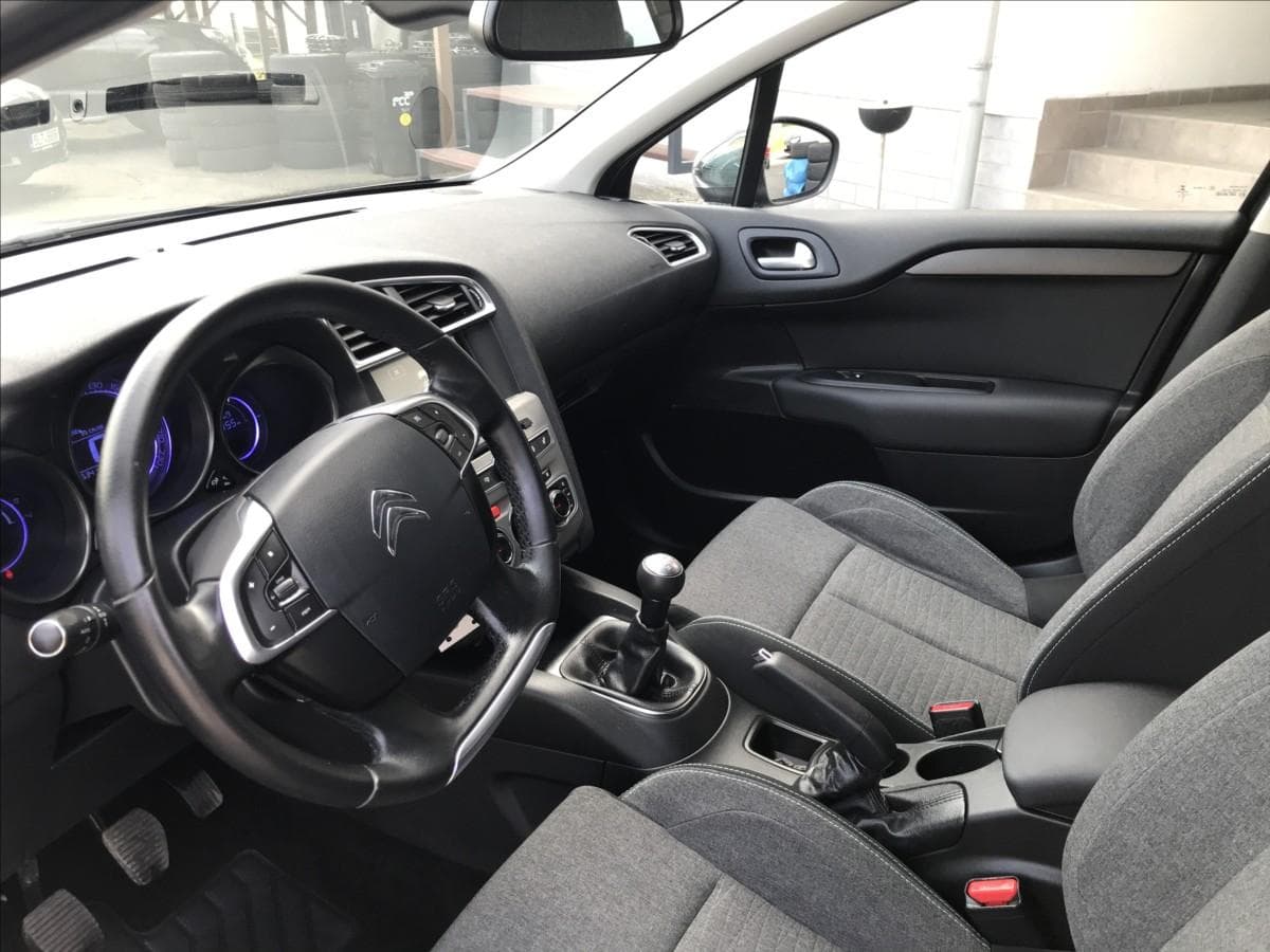 2015 Citroen C4 - 9