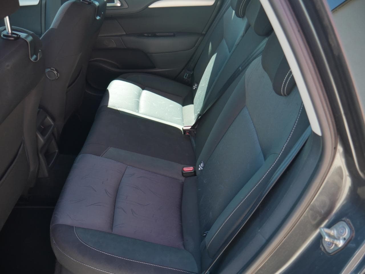 2011 Citroen C4 - 10