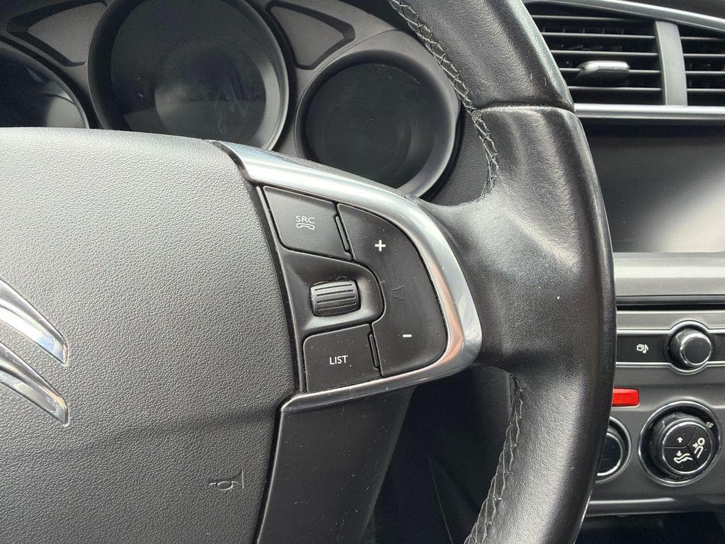 2016 Citroen C4 - 16