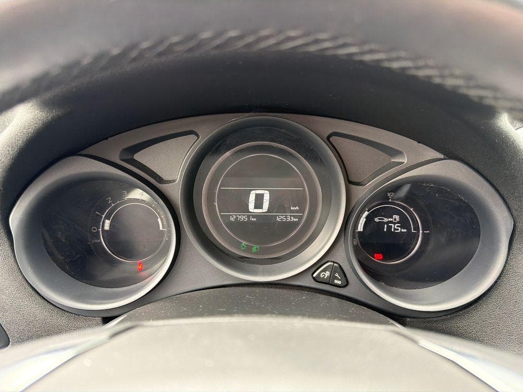 2016 Citroen C4 - 17