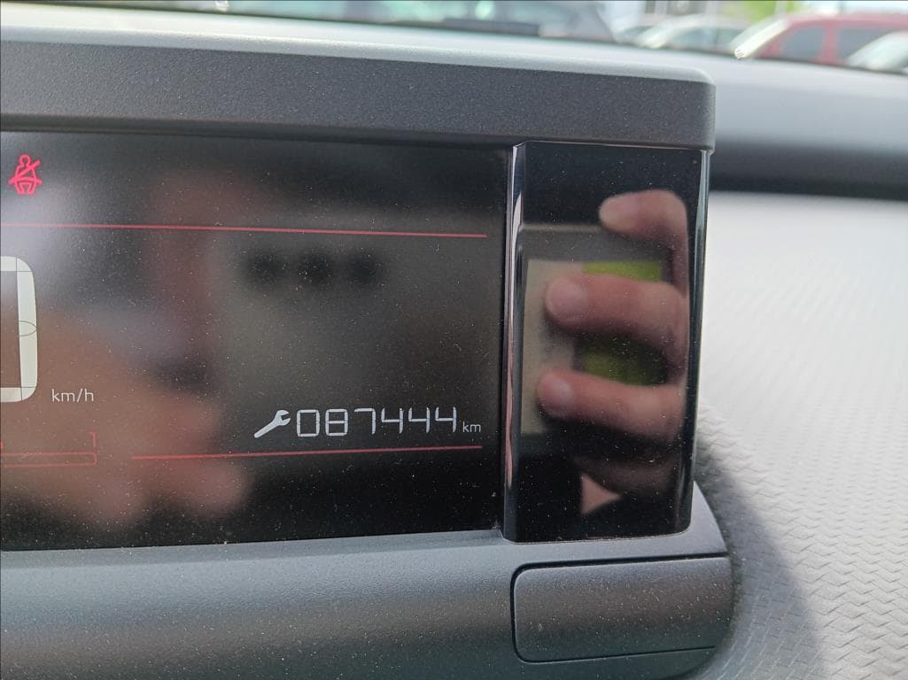 2018 Citroen C4 - 21