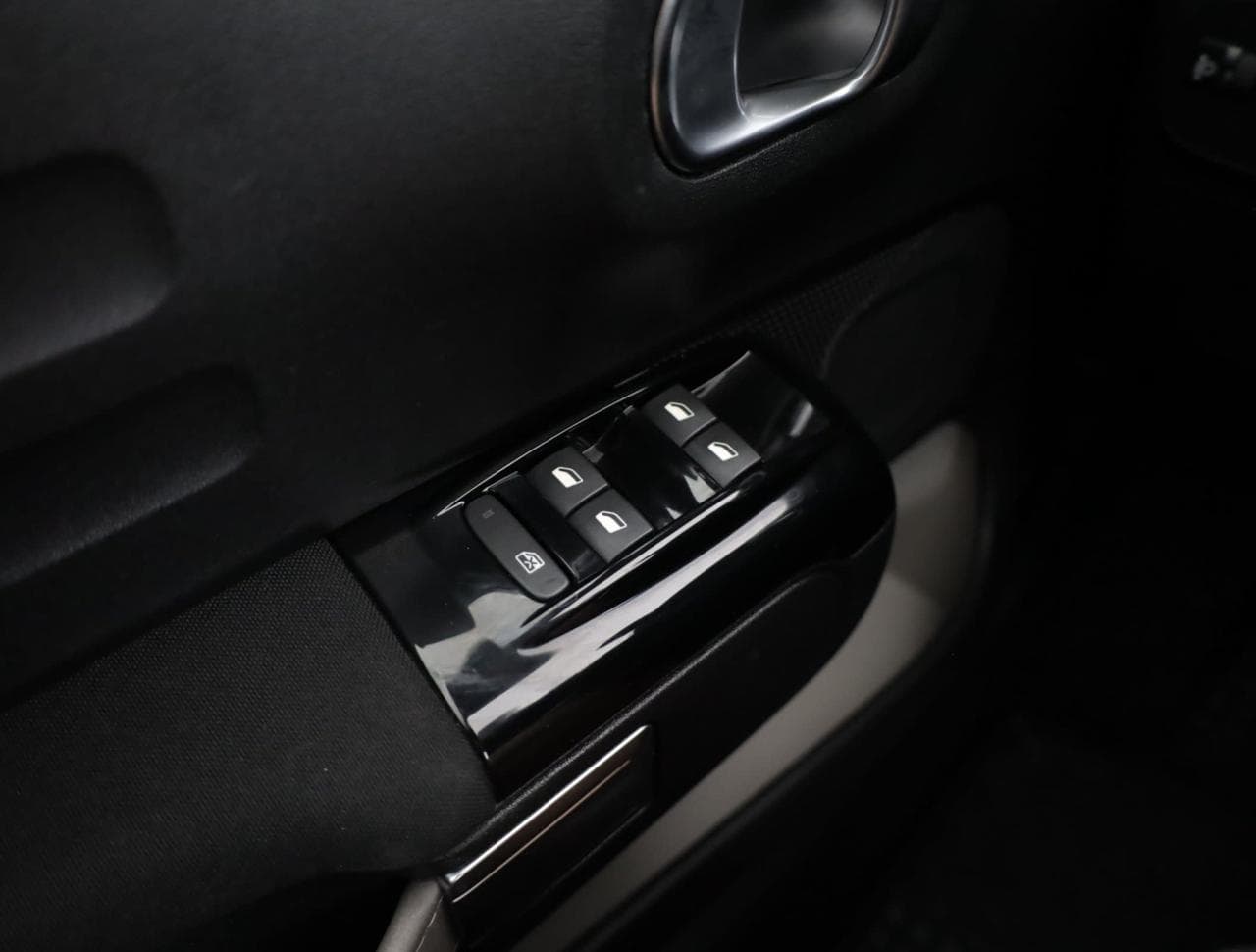 2018 Citroen C3 - 54