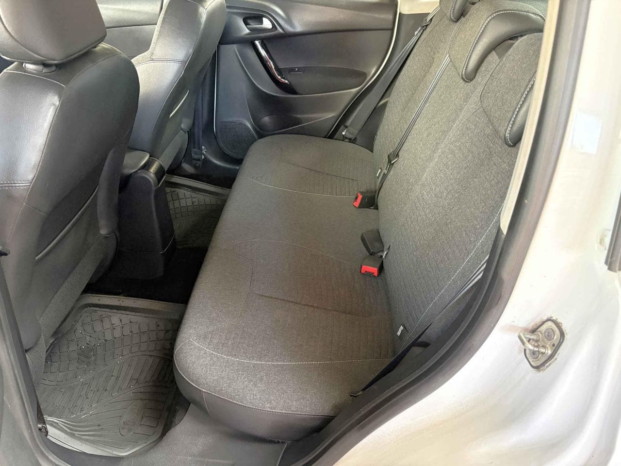2016 Citroen C3 - 16