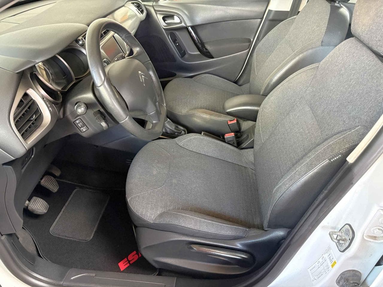 2016 Citroen C3 - 14