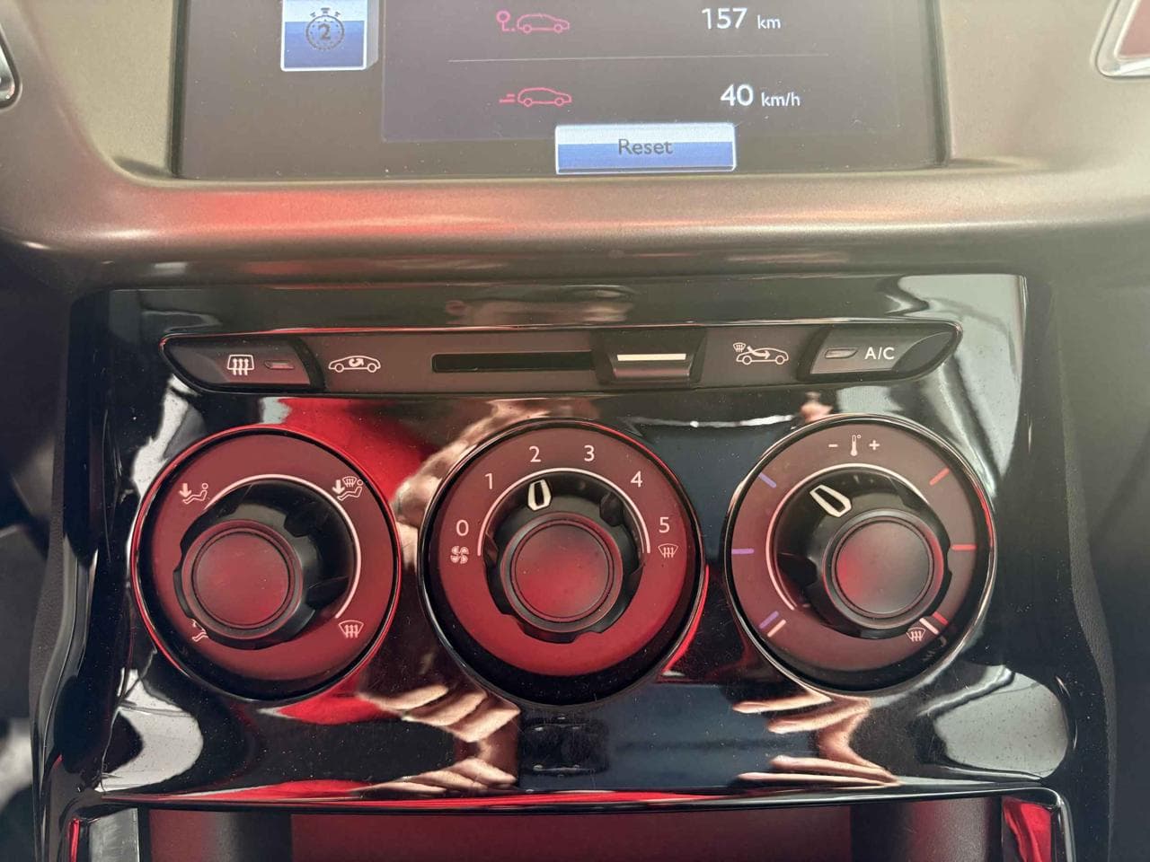 2016 Citroen C3 - 24