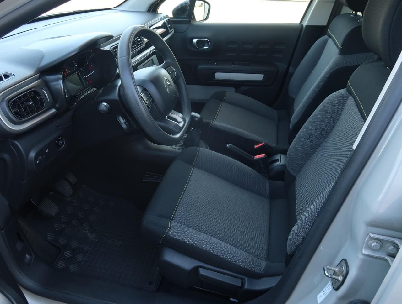 2021 Citroen C3 - 16