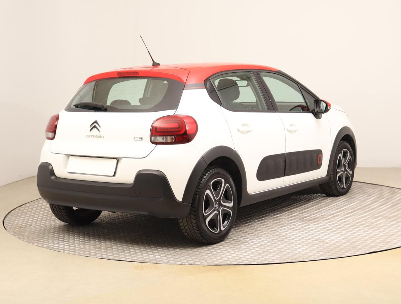 2017 Citroen C3 - 7