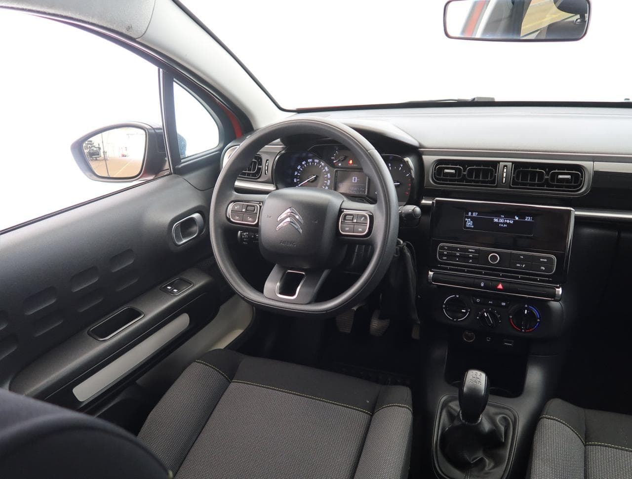 2017 Citroen C3 - 9