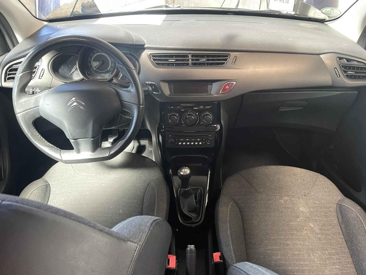 2015 Citroen C3 - 8
