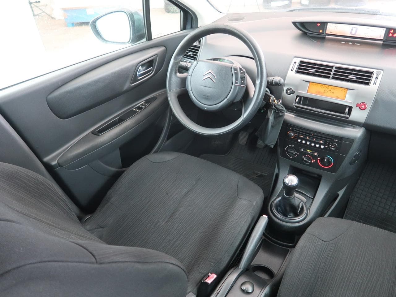 2010 Citroen C4 - 16