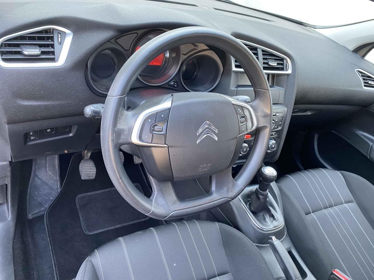 2013 Citroen C4 - 22