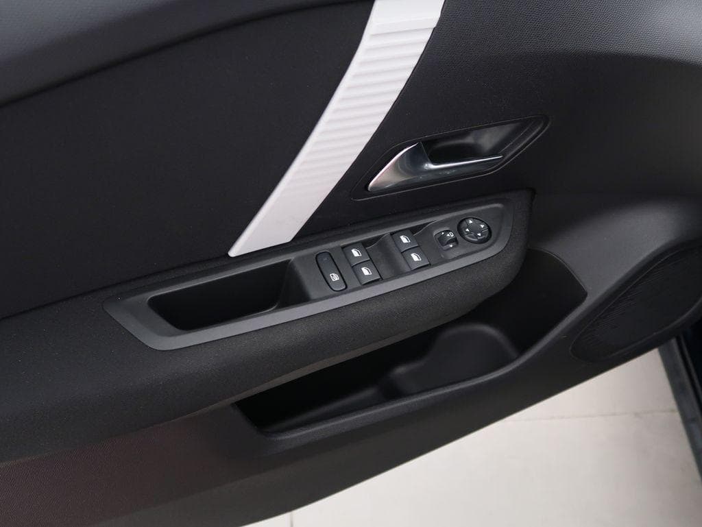 2025 Citroen C4 - 17