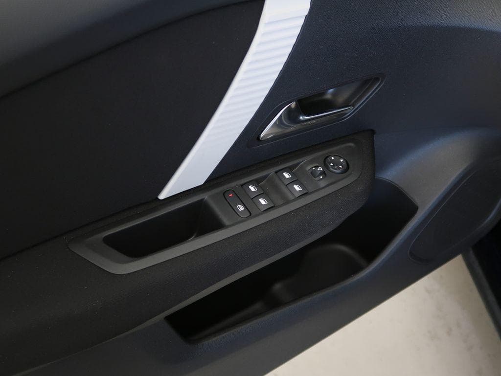 2025 Citroen C4 - 12