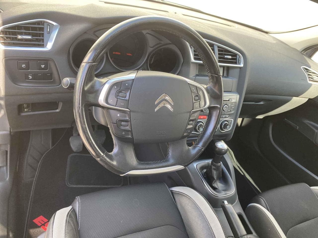 2012 Citroen C4 - 13