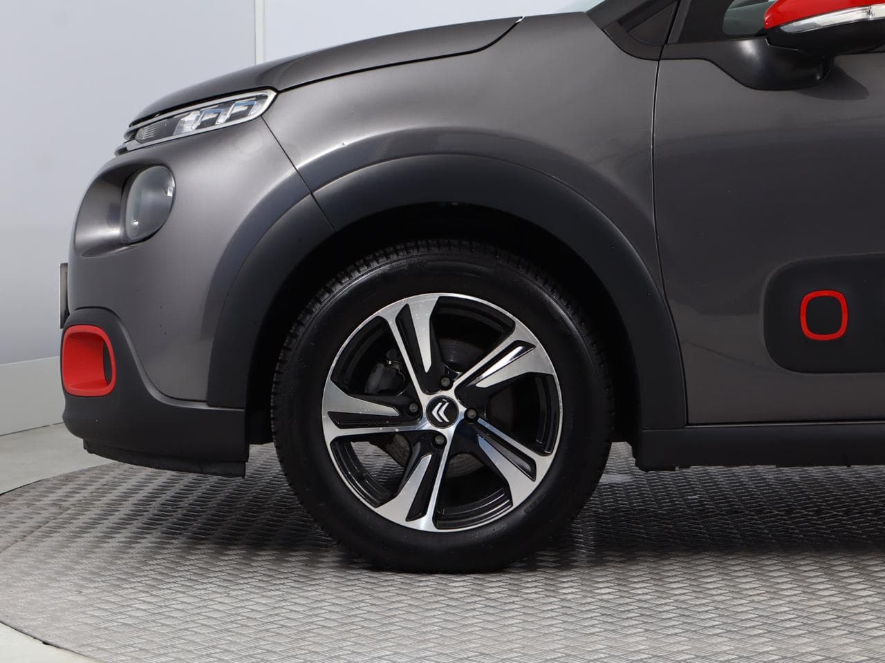 2018 Citroen C3 - 18