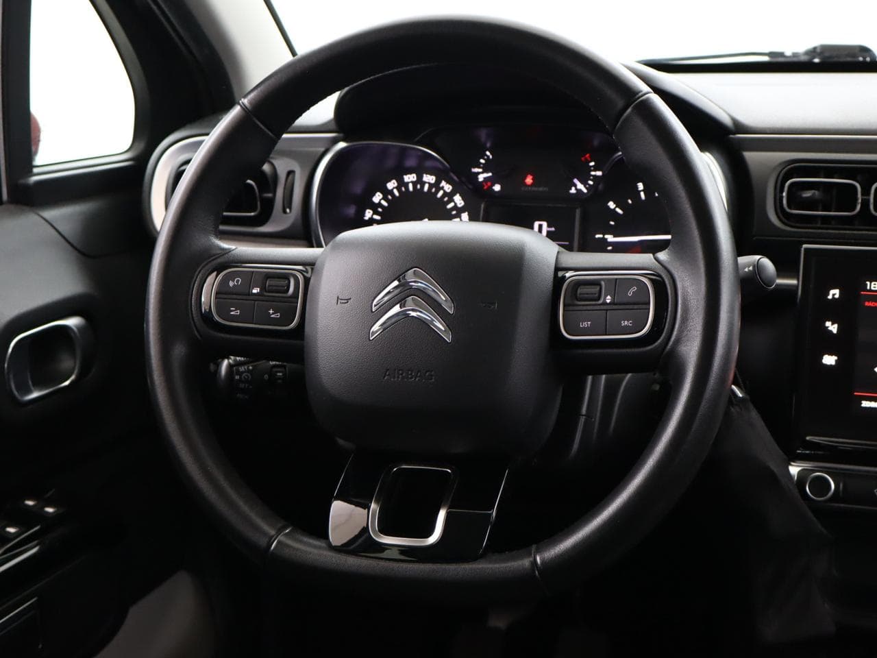 2018 Citroen C3 - 19