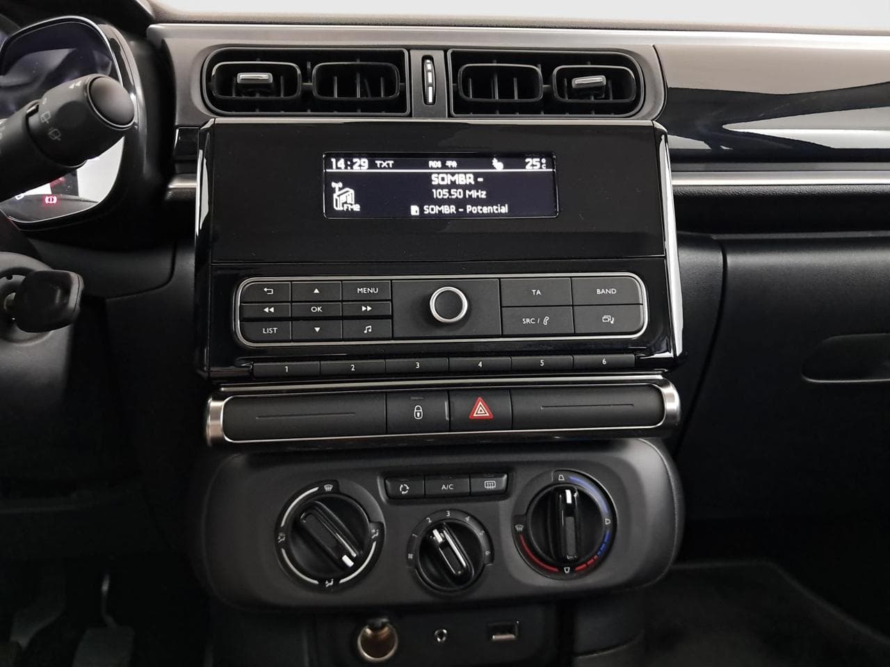 2019 Citroen C3 - 18