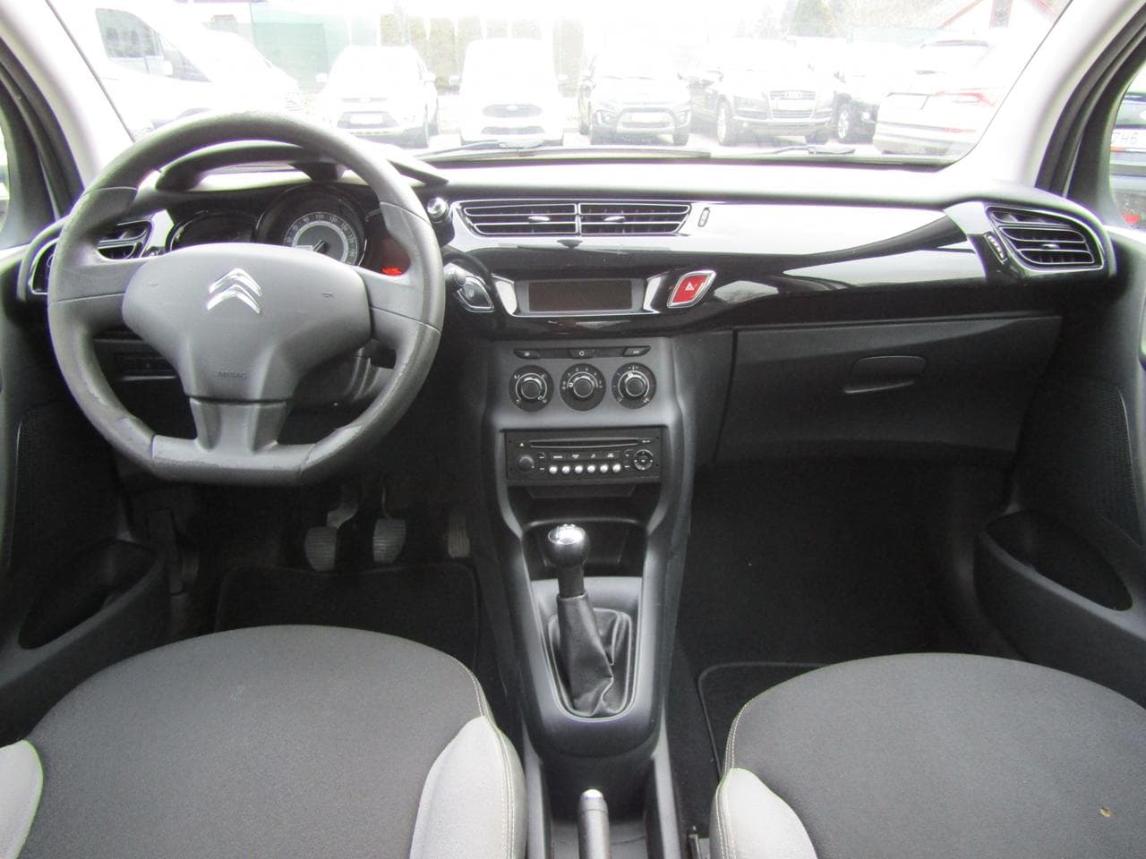 2015 Citroen C3 - 14