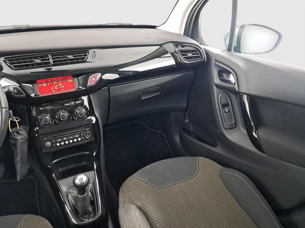 2012 Citroen C3 - 11