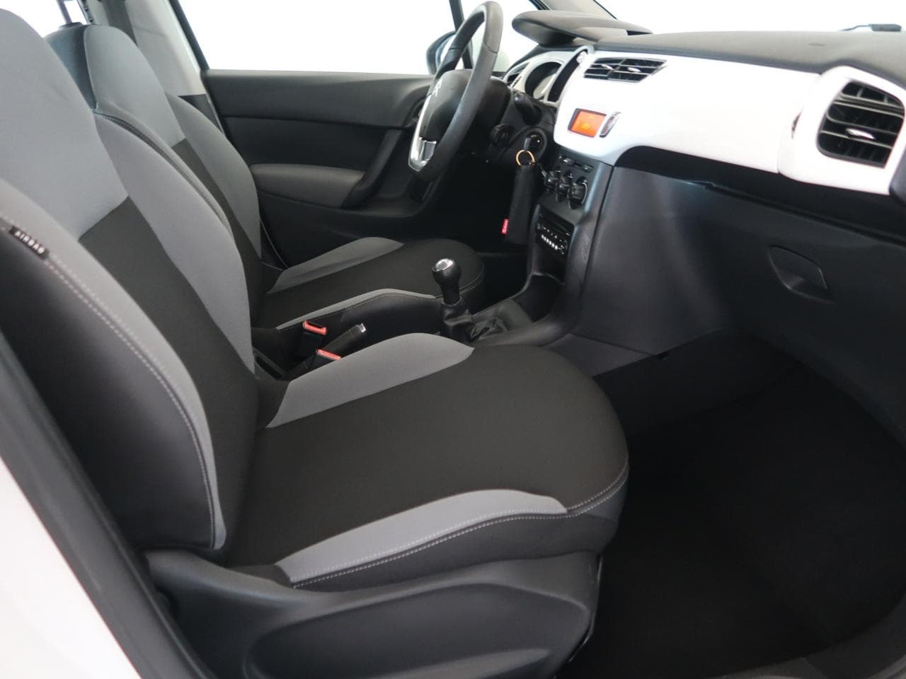 2012 Citroen C3 - 12