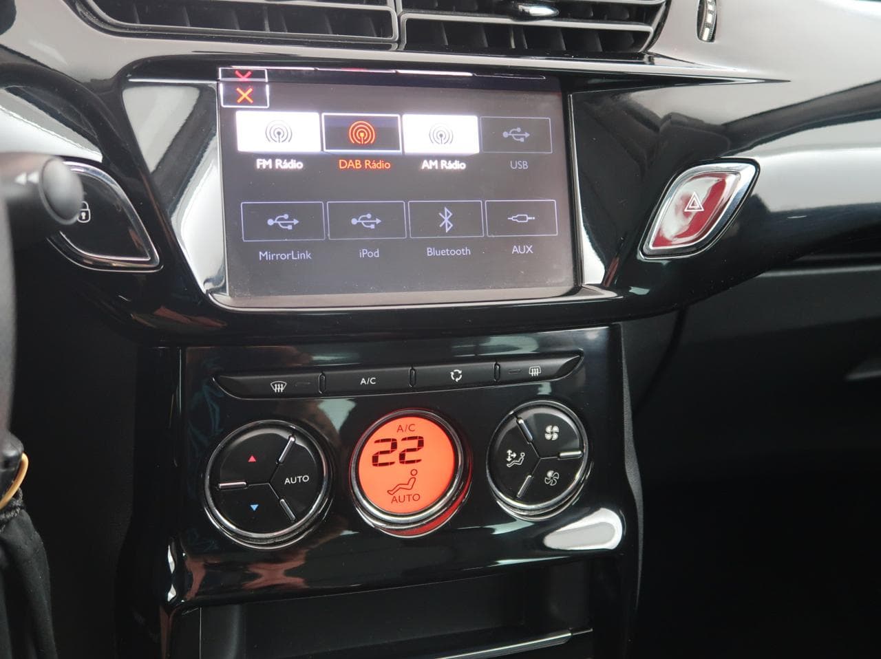 2016 Citroen C3 - 18