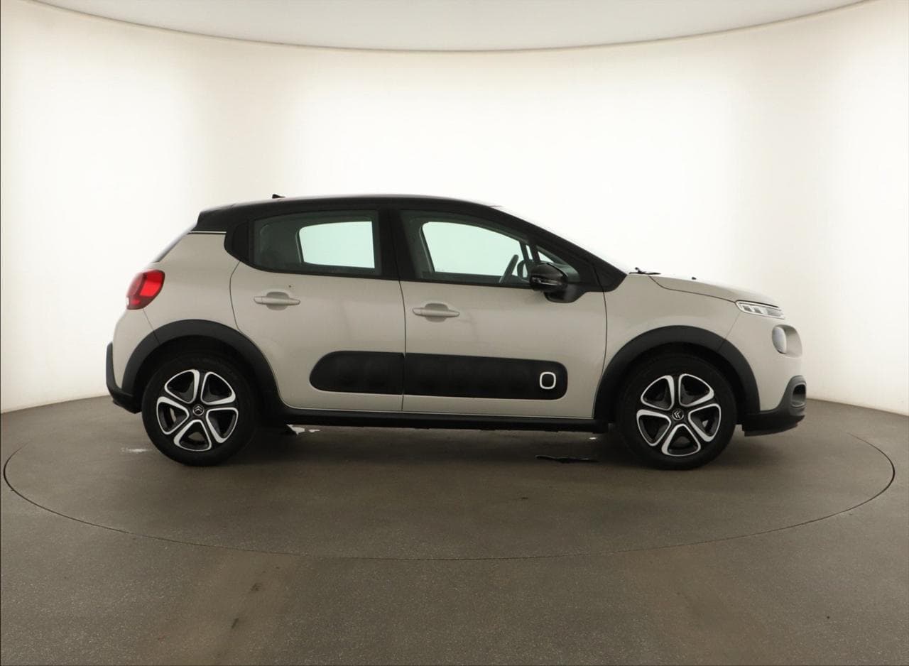 2018 Citroen C3 - 8