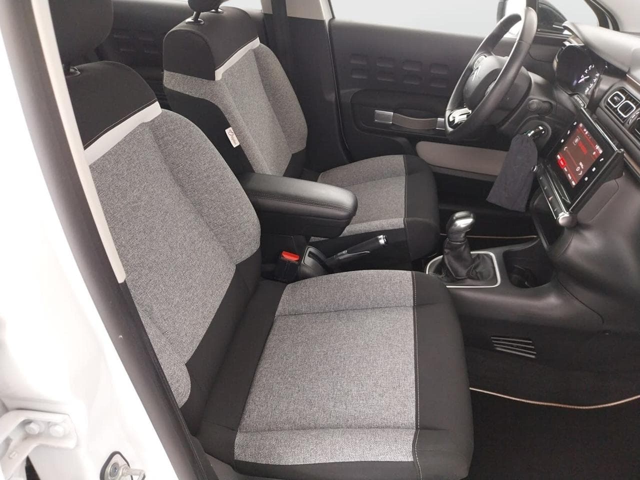 2020 Citroen C3 - 12