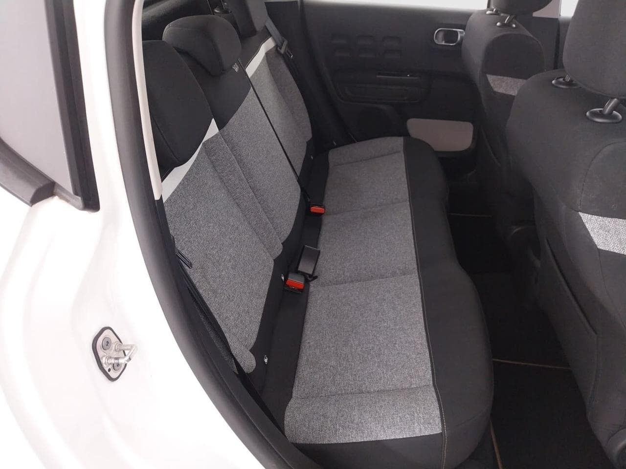 2020 Citroen C3 - 13