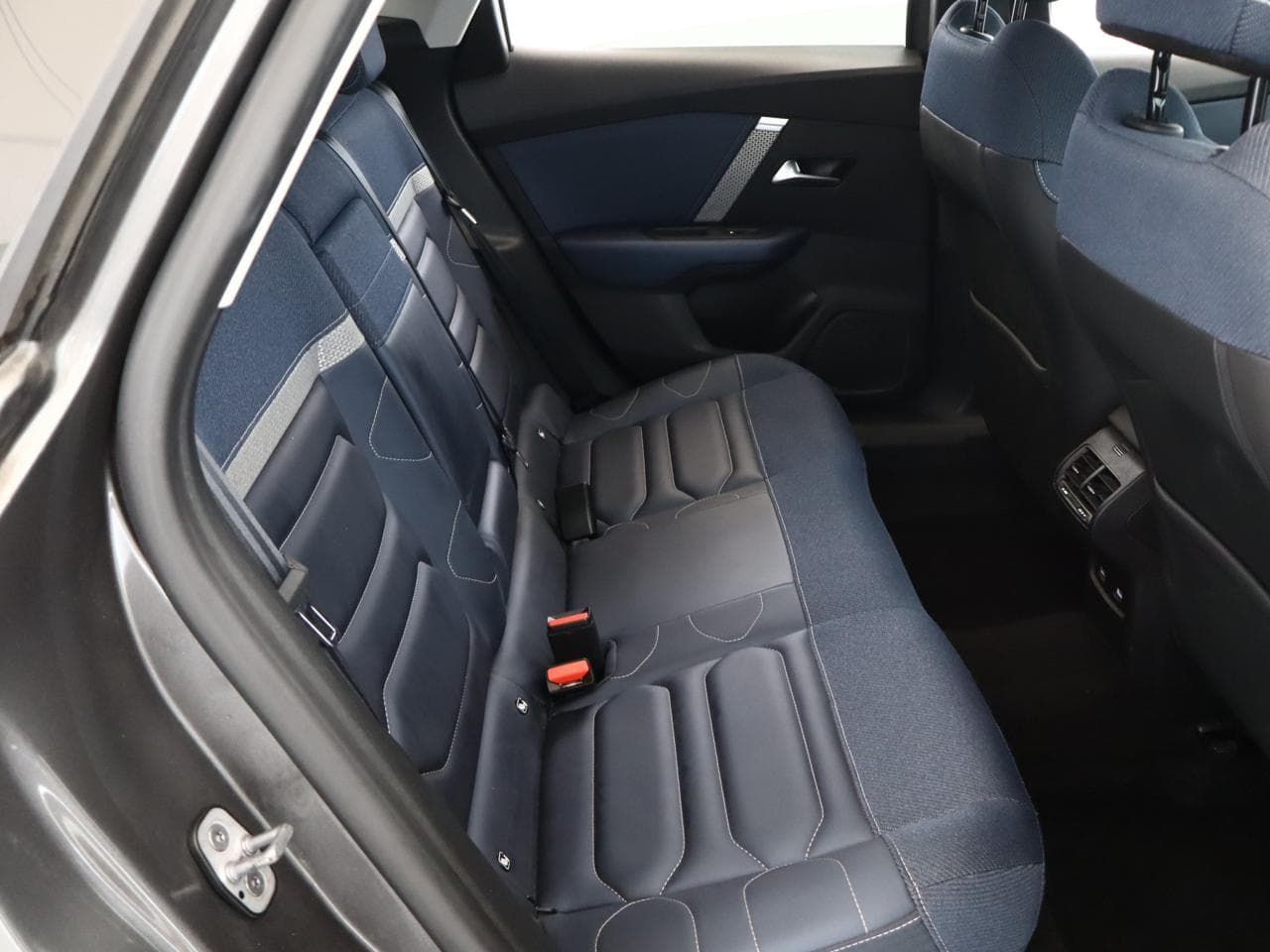 2021 Citroen C4 - 11