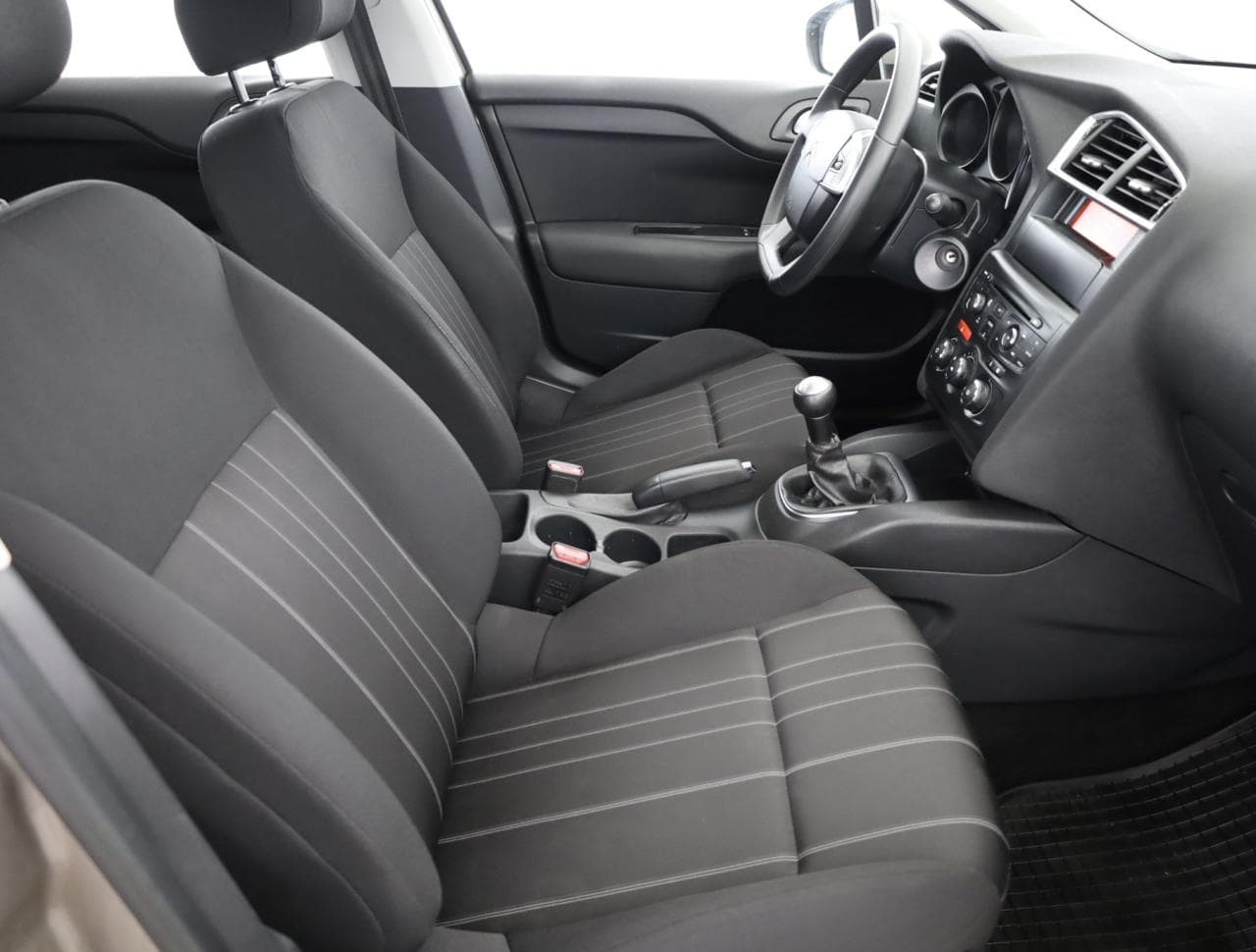 2013 Citroen C4 - 10