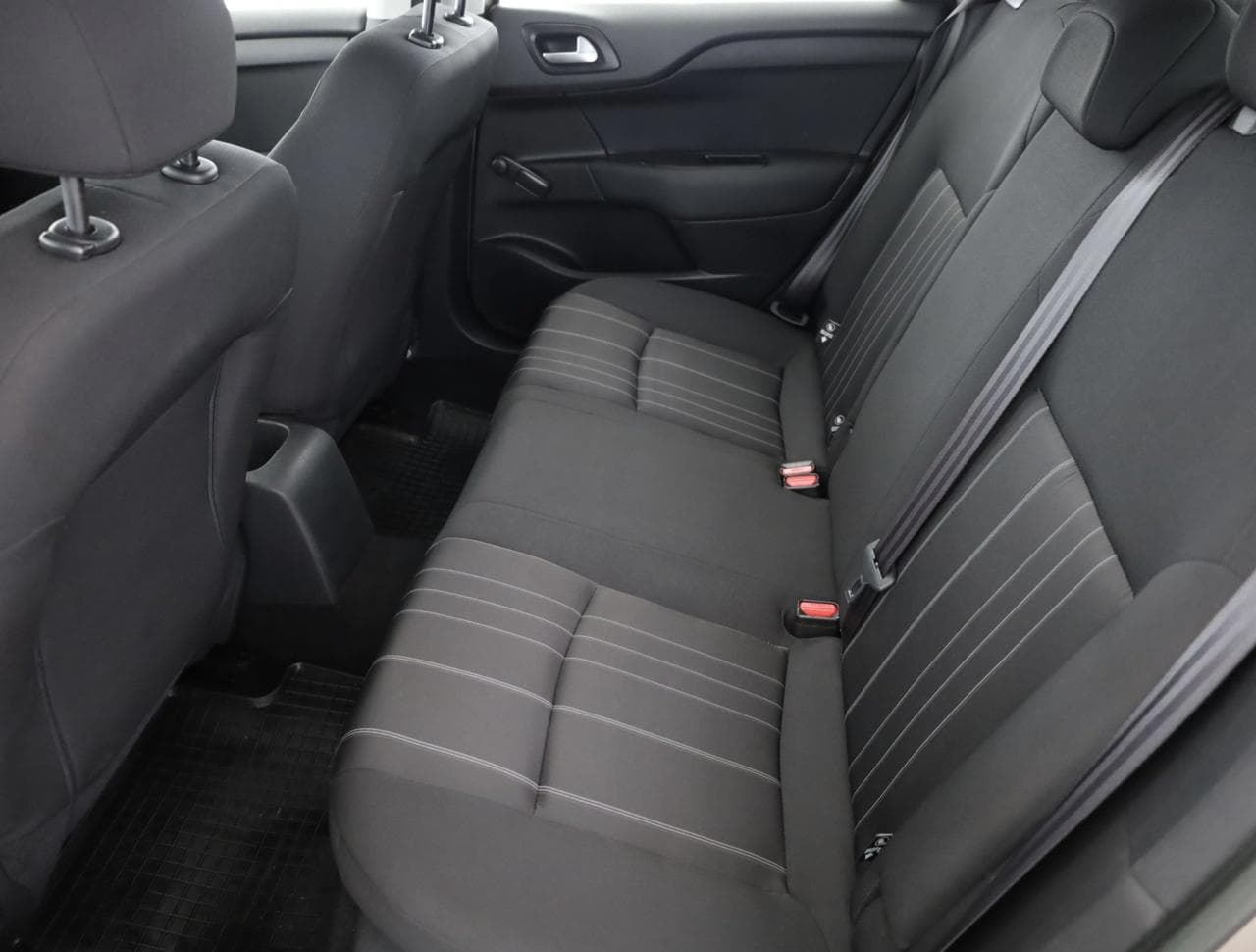2013 Citroen C4 - 12