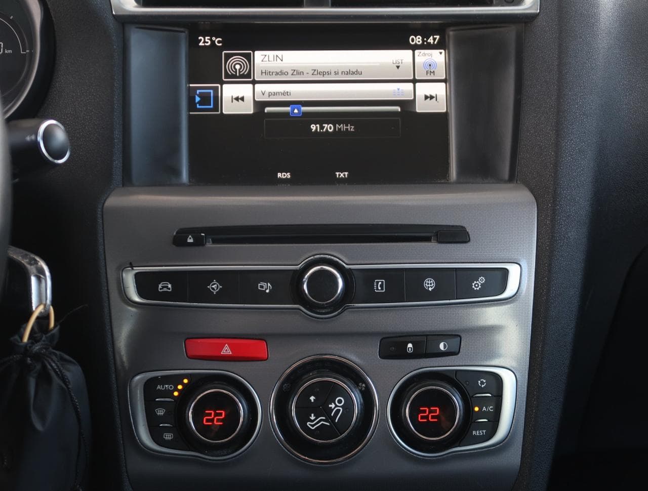 2016 Citroen C4 - 18