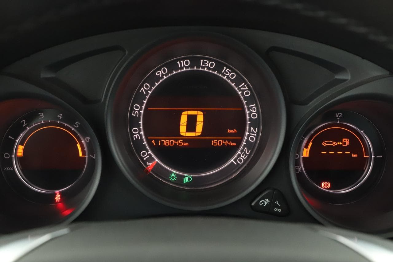 2012 Citroen C4 - 17
