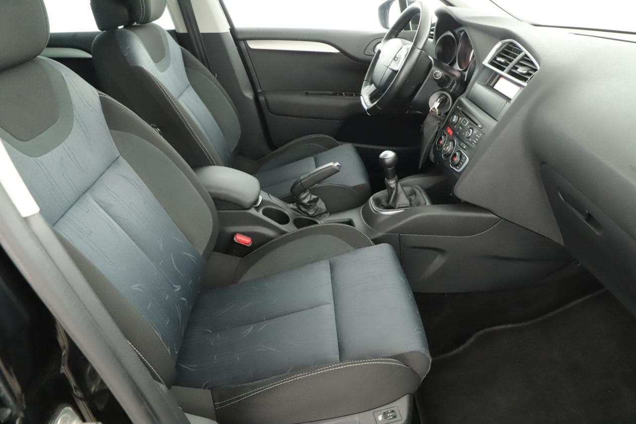 2012 Citroen C4 - 10