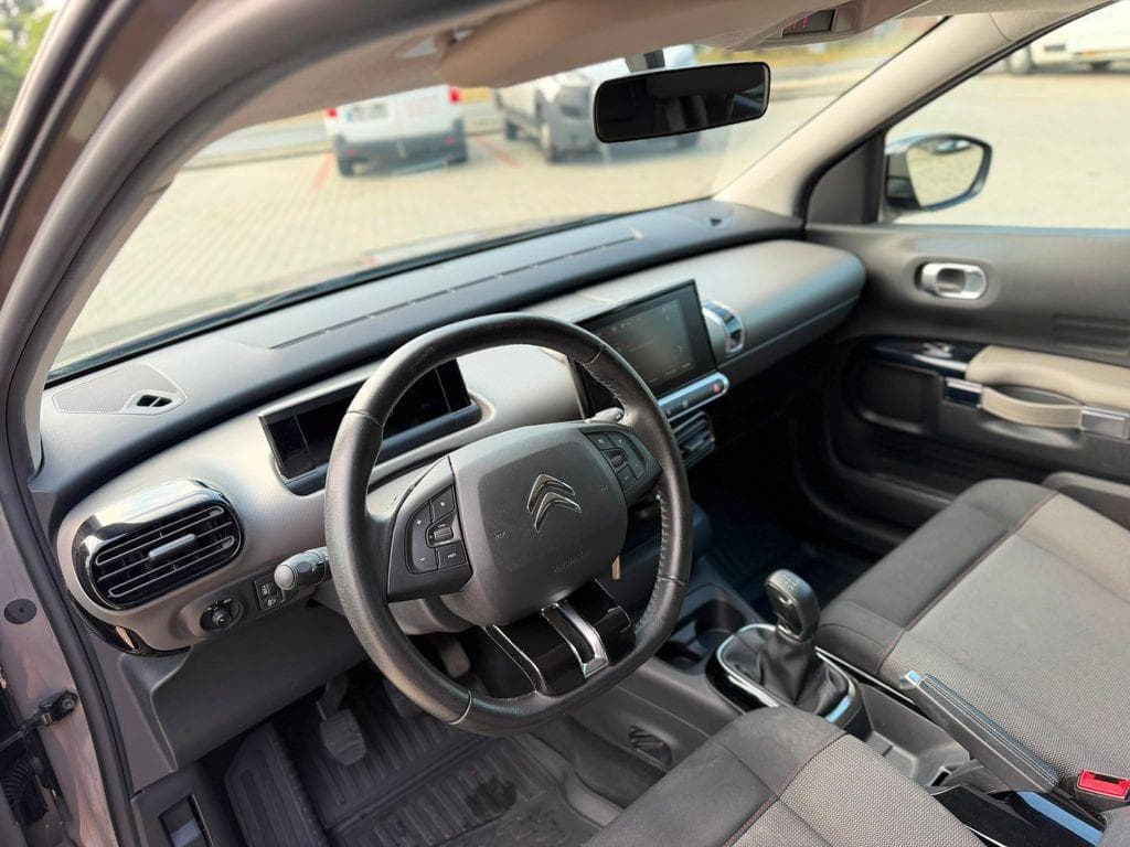 2018 Citroen C4 - 19