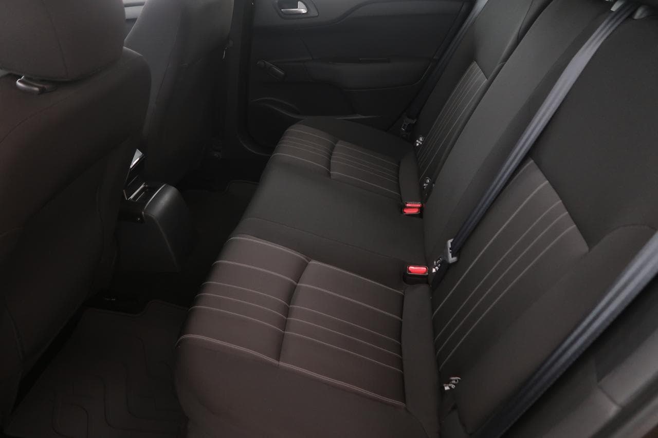 2013 Citroen C4 - 15