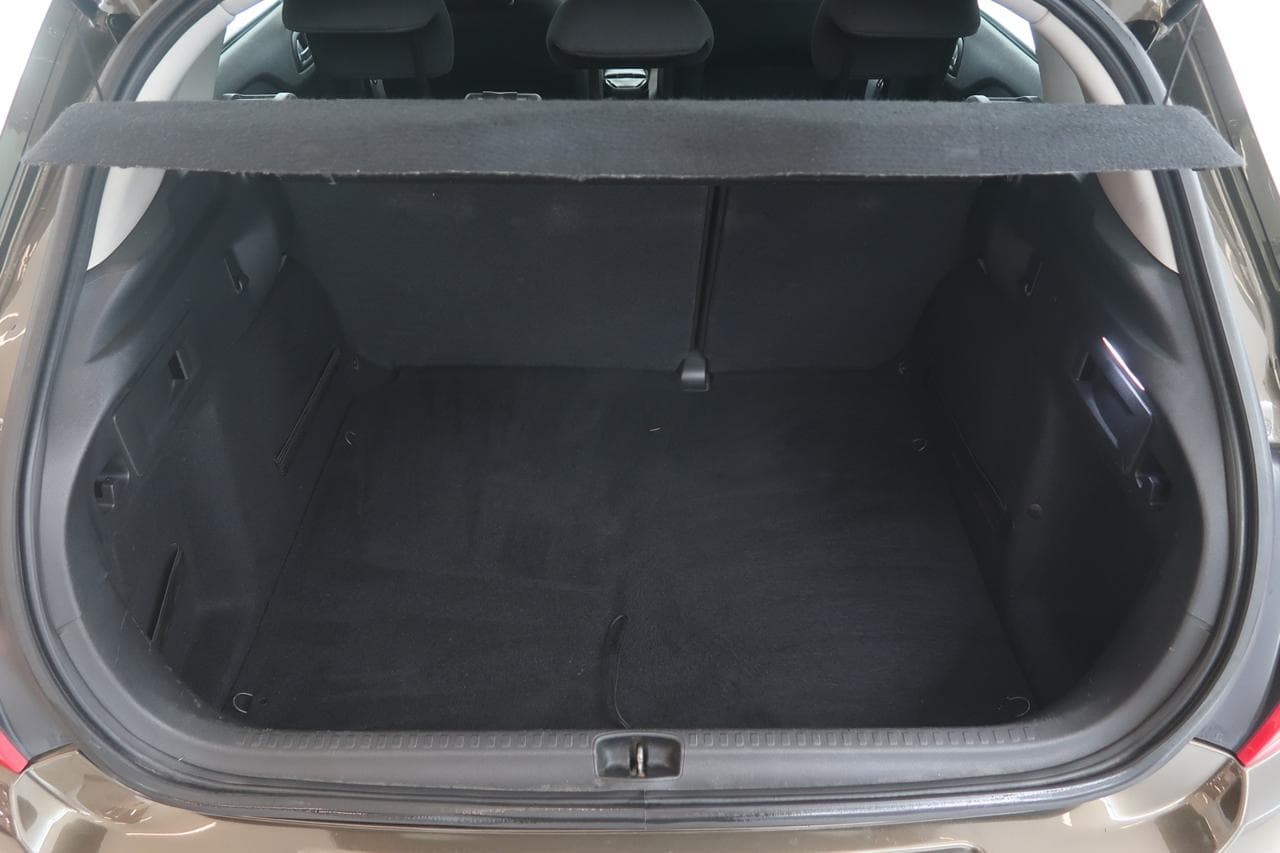 2013 Citroen C4 - 19