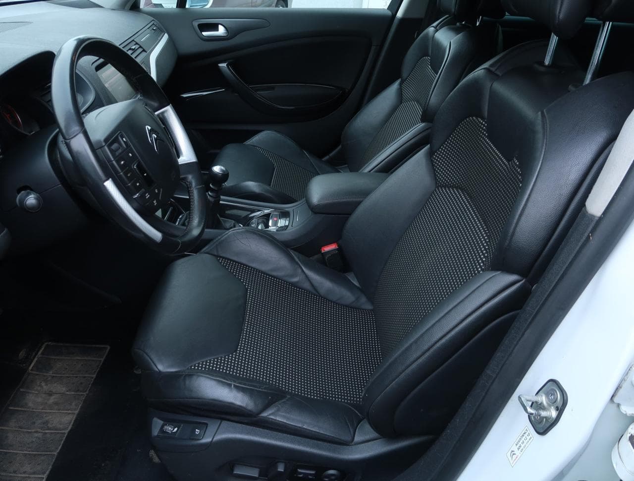 2016 Citroen C5 - 16