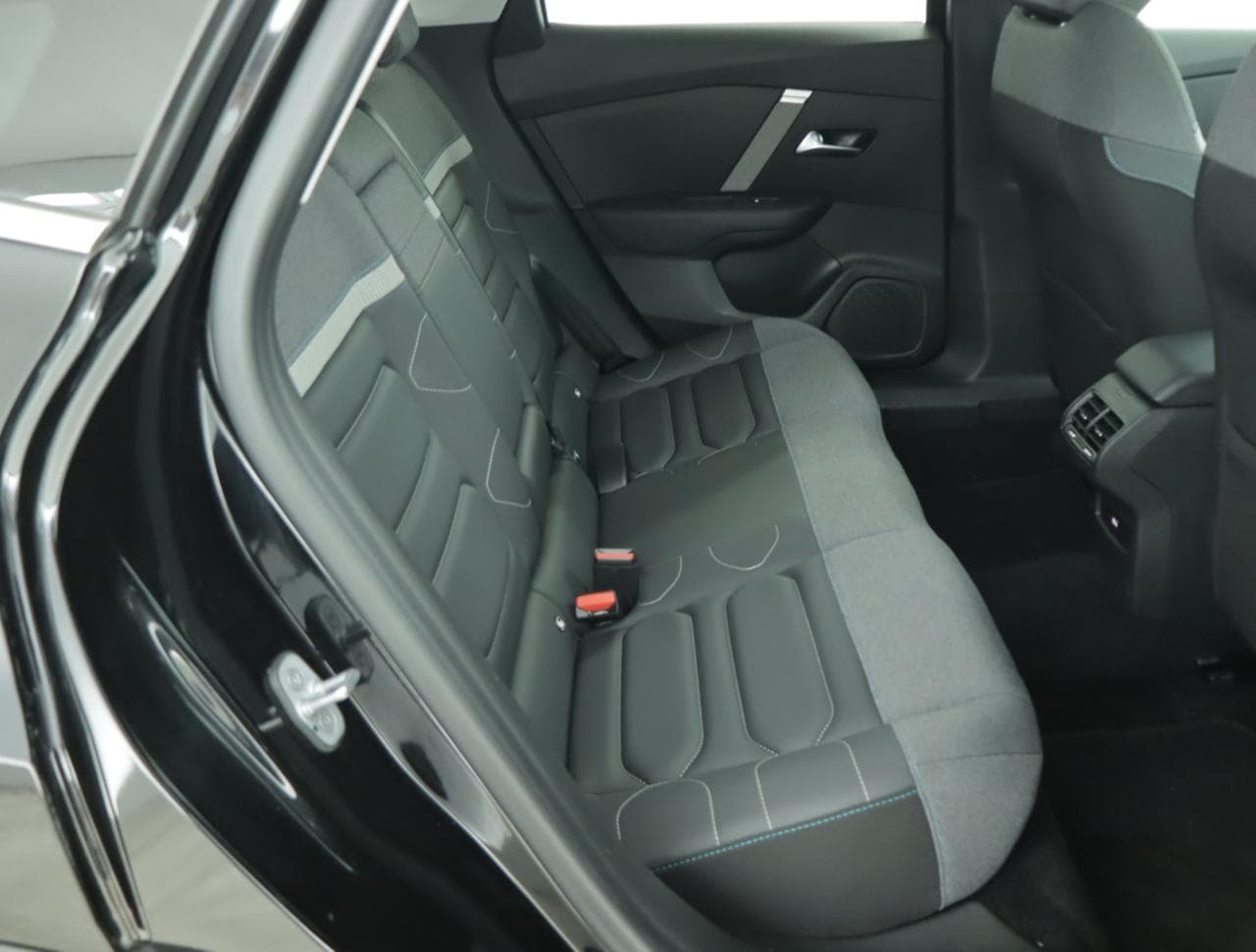 2023 Citroen C4 - 13