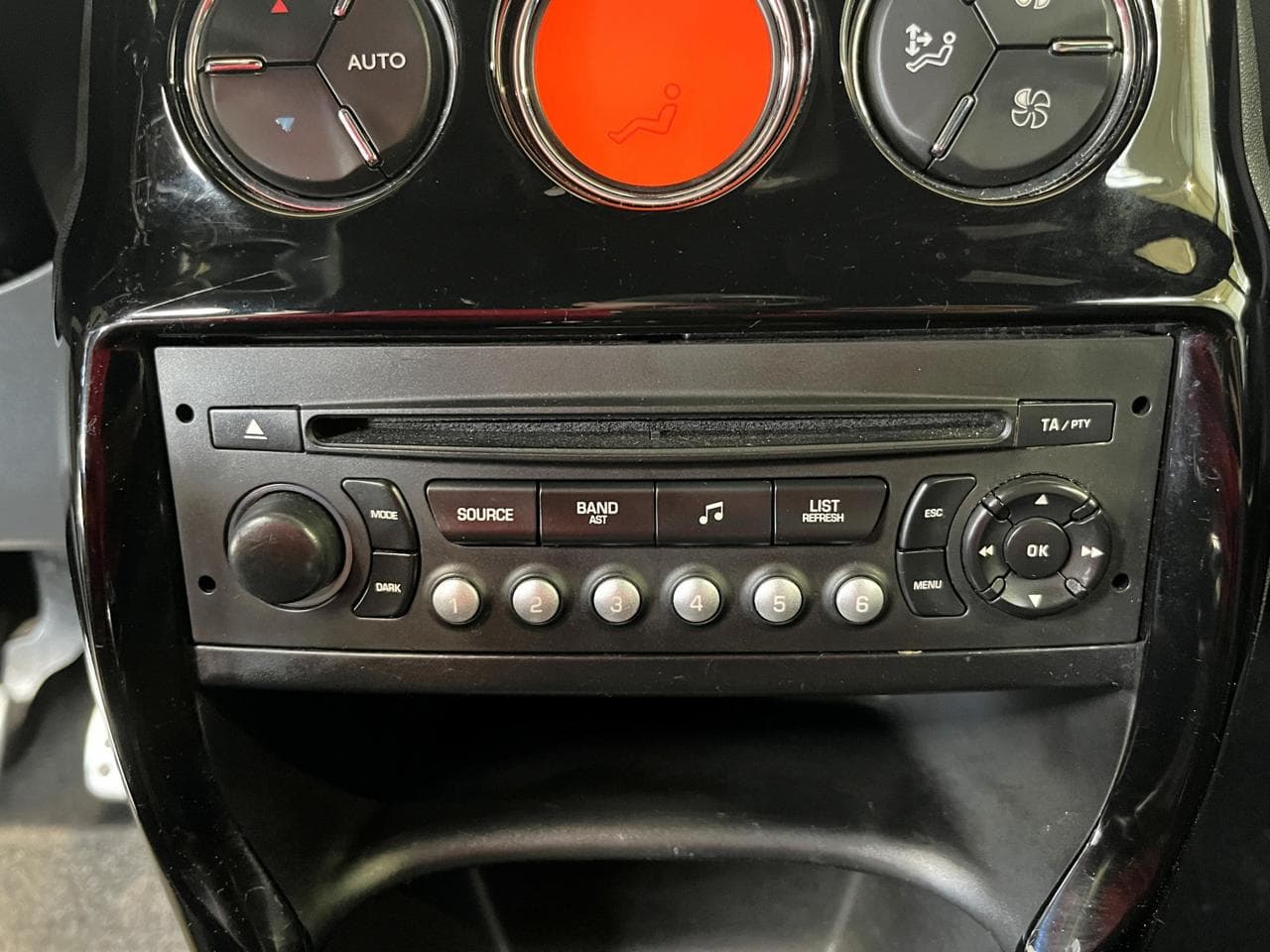 2011 Citroen DS3 - 14
