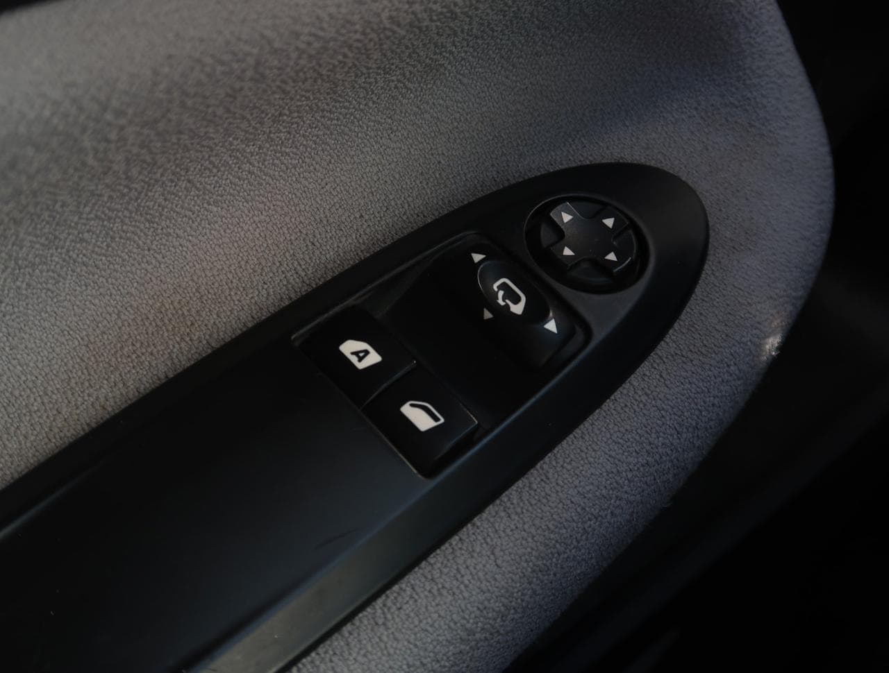 2011 Citroen DS3 - 20