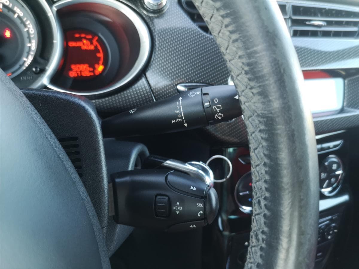 2011 Citroen DS3 - 7