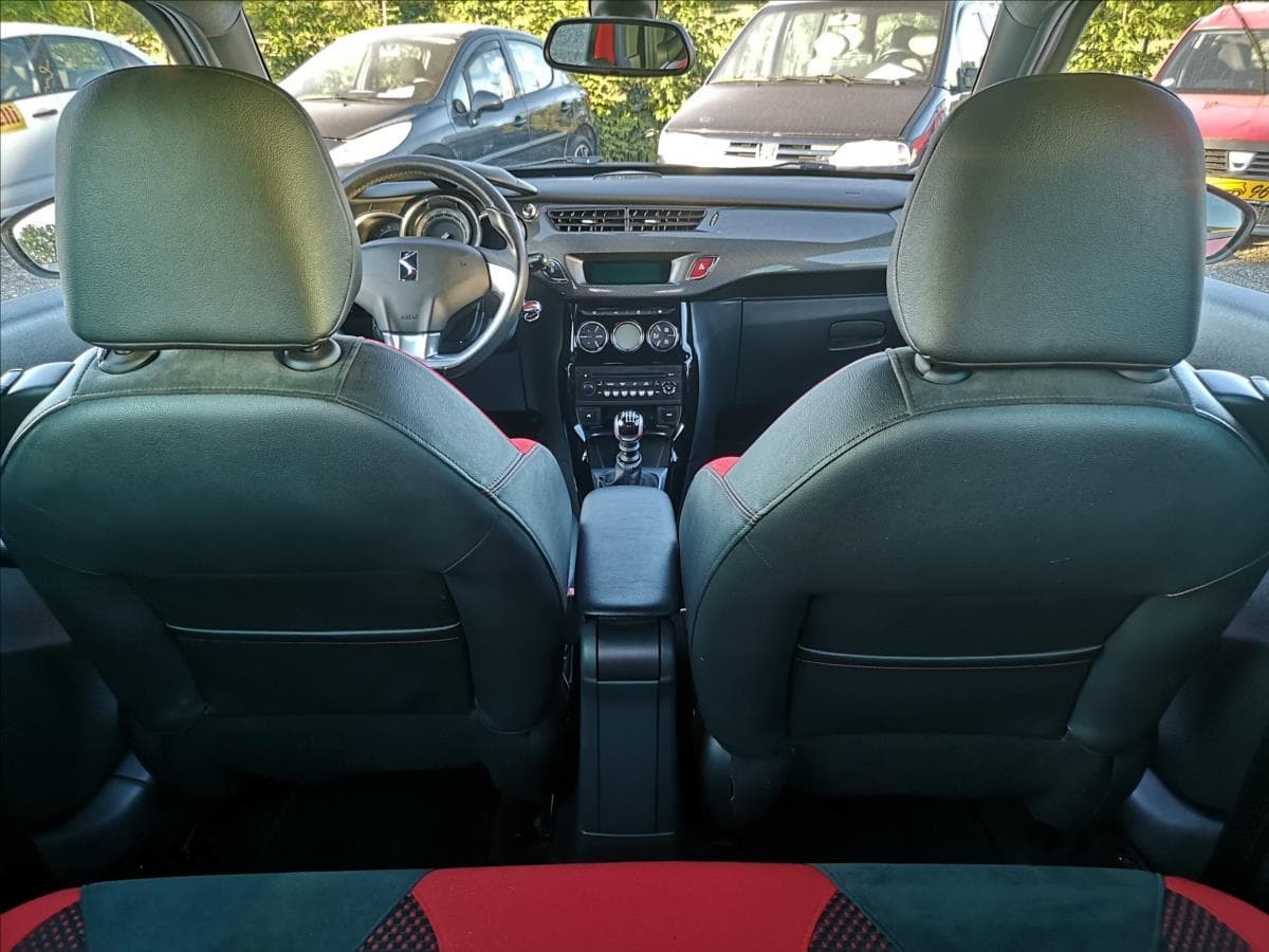2011 Citroen DS3 - 19