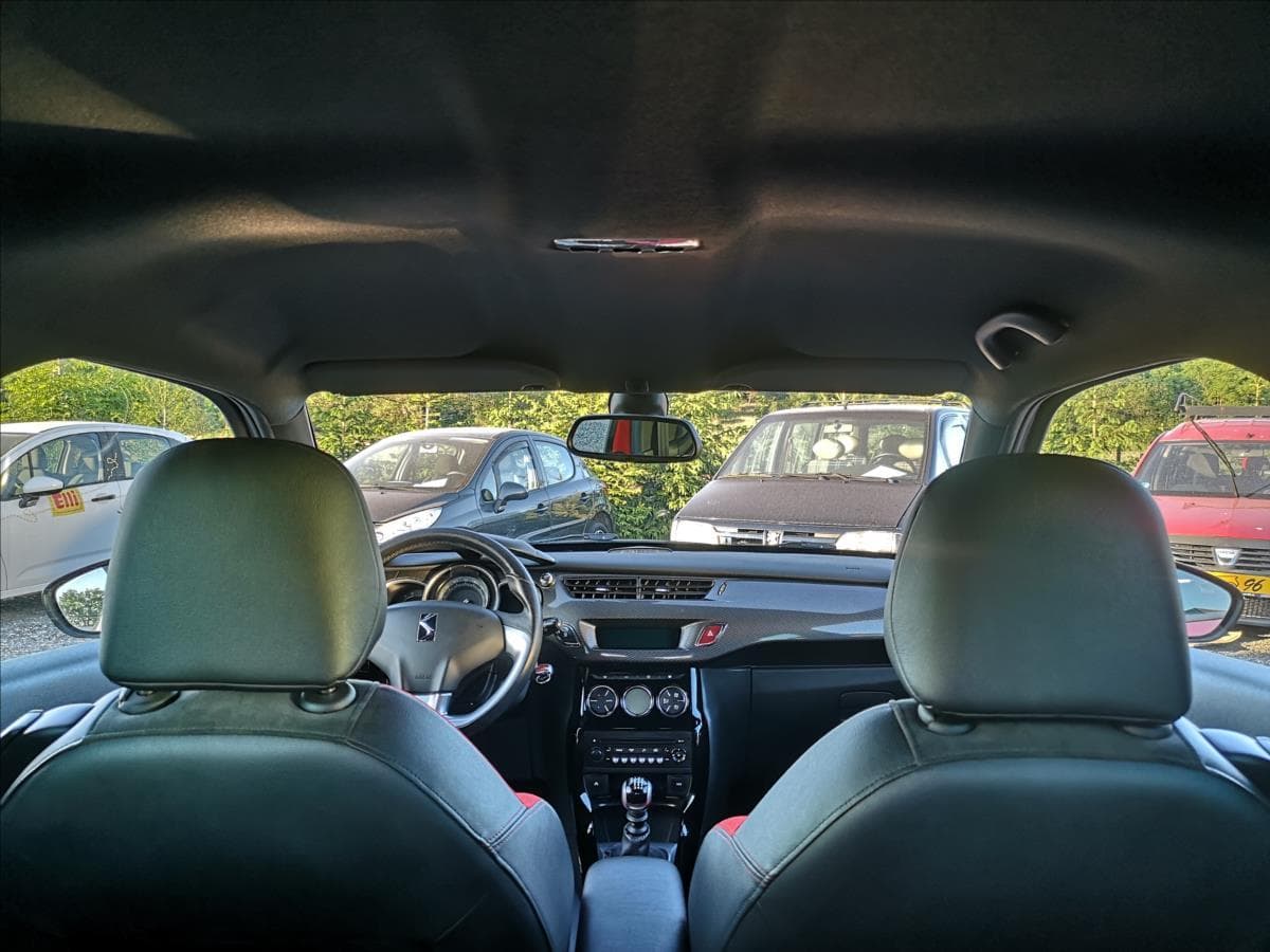 2011 Citroen DS3 - 18